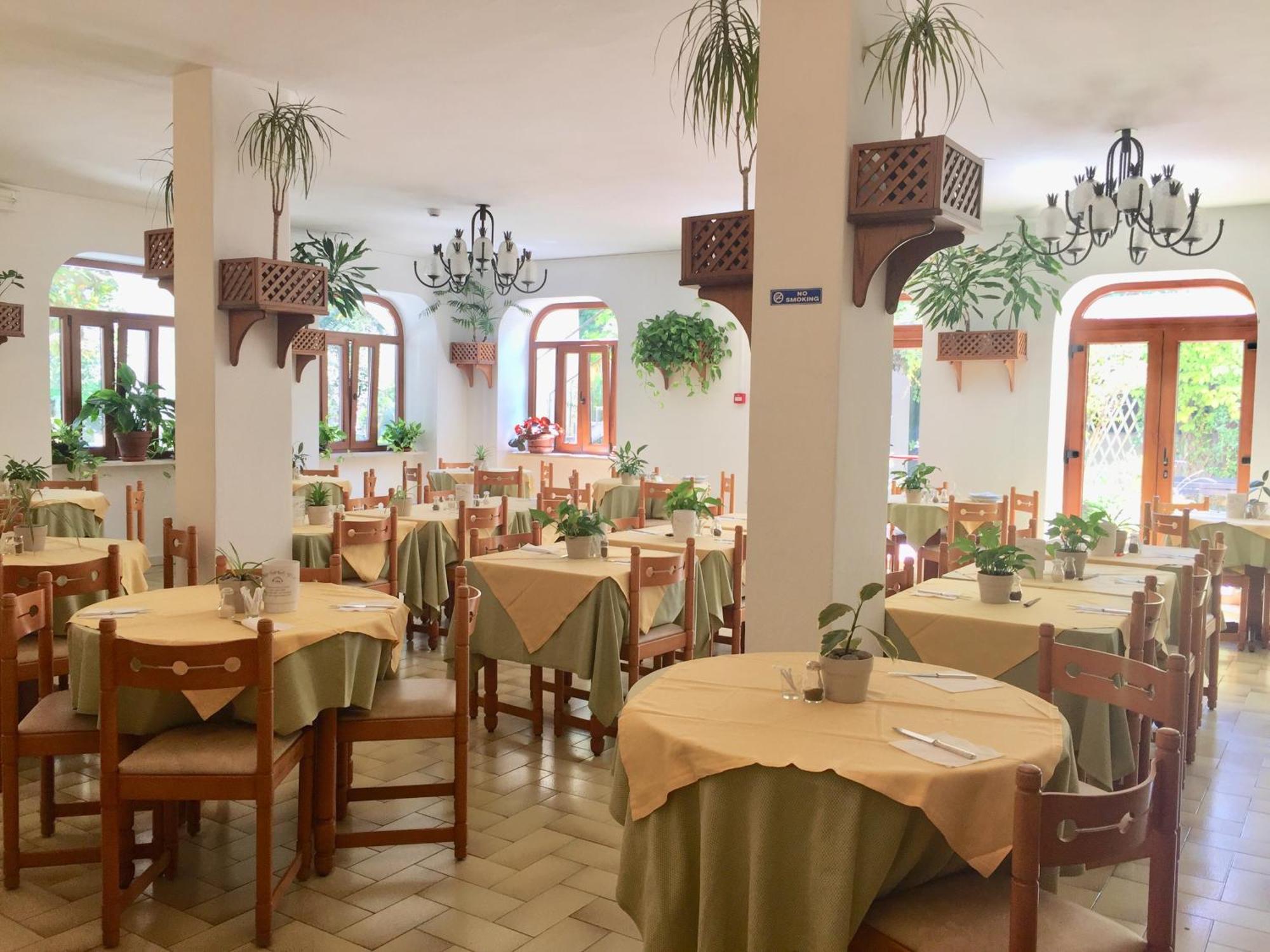 Ciccio Hotel 3*